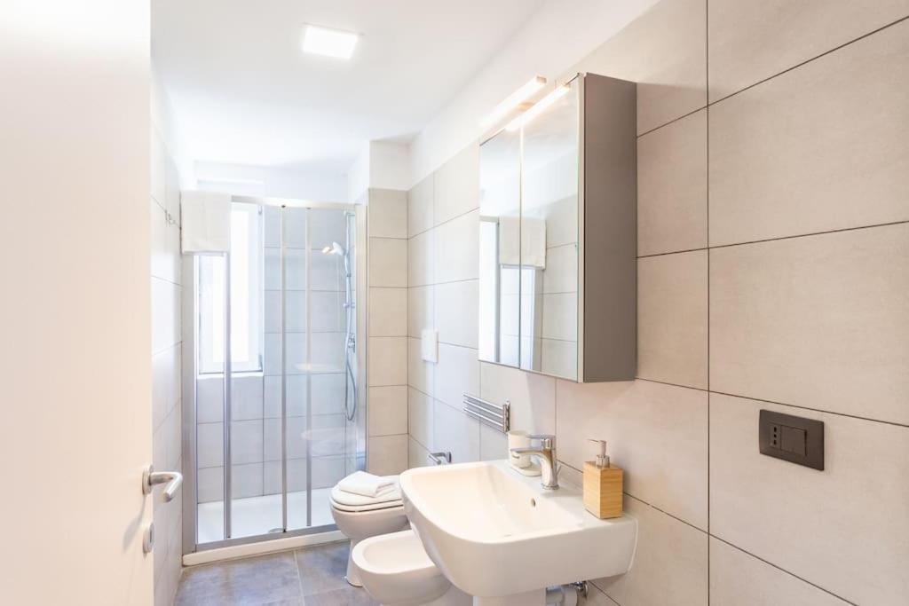 Khl Apartments Милано Екстериор снимка