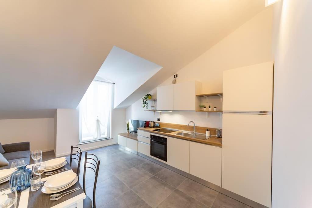 Khl Apartments Милано Екстериор снимка